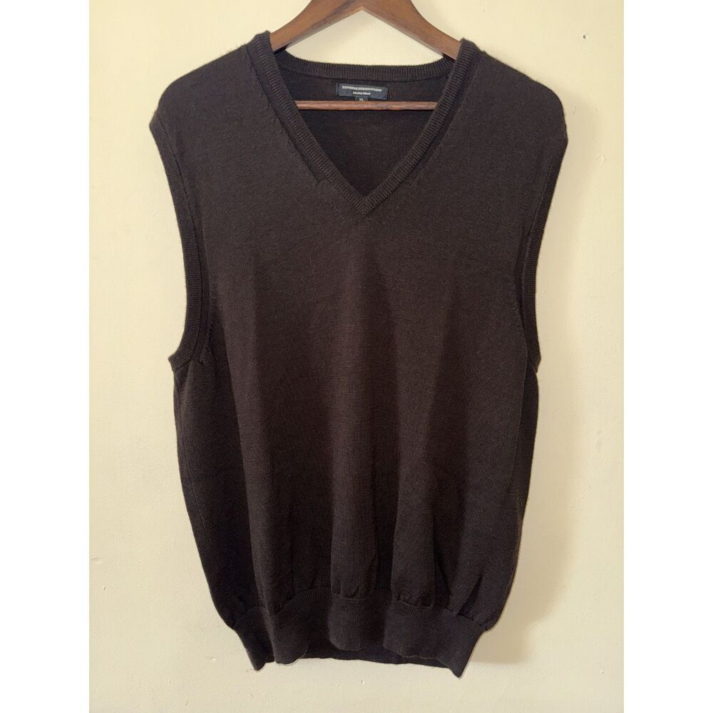 Express Design Studio Men's 100% Merino Wool V-Neck Sweater Vest Brown XL